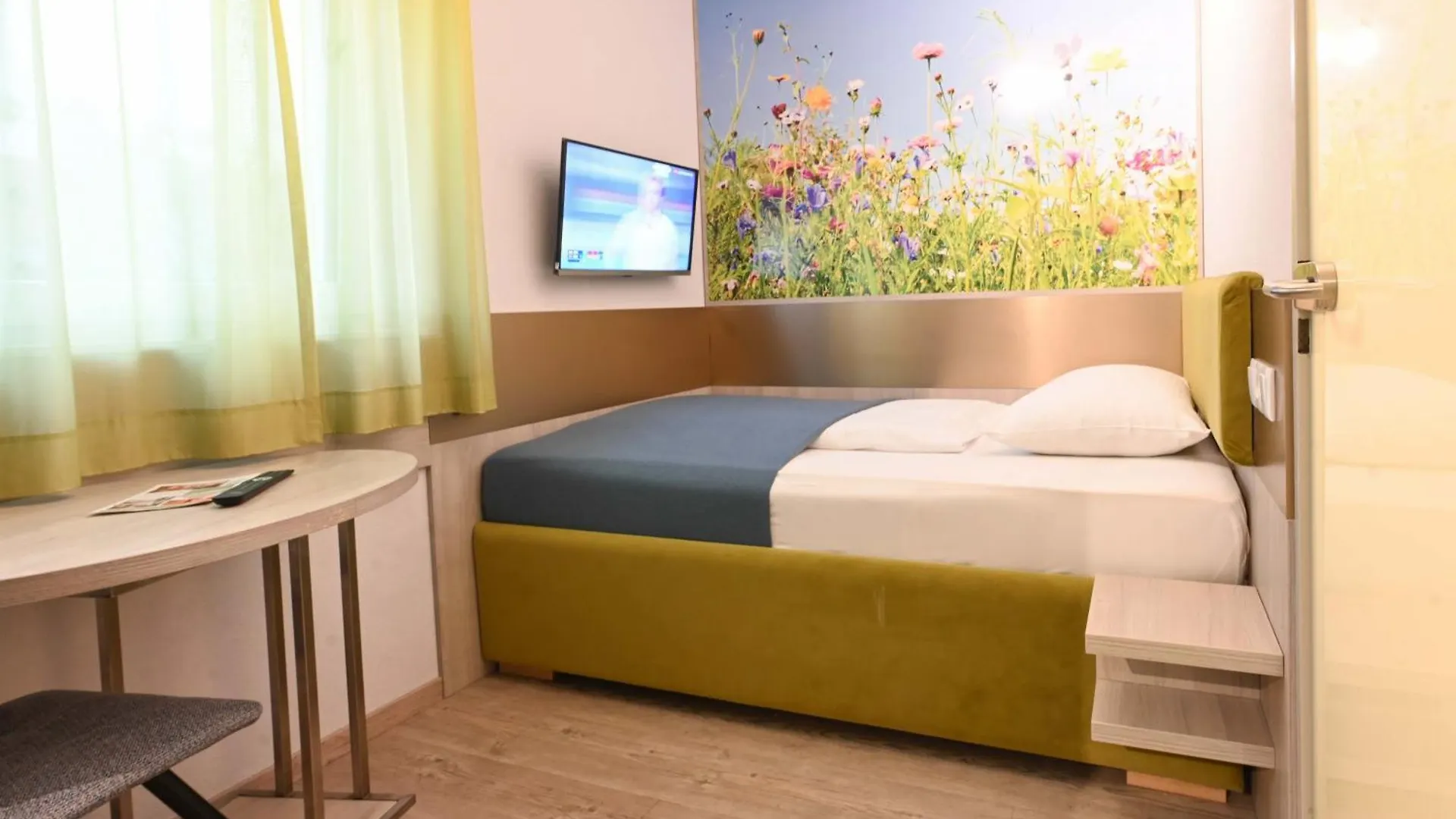 Hotel Am Spichernplatz Дюссельдорф