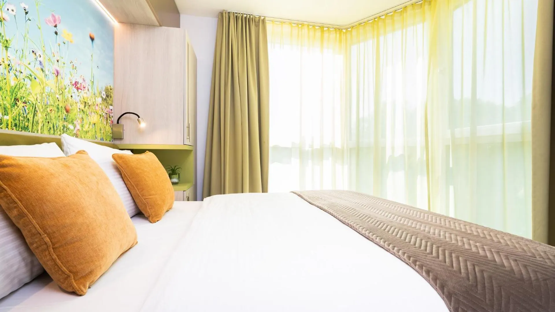 Hotel Am Spichernplatz Дюссельдорф
